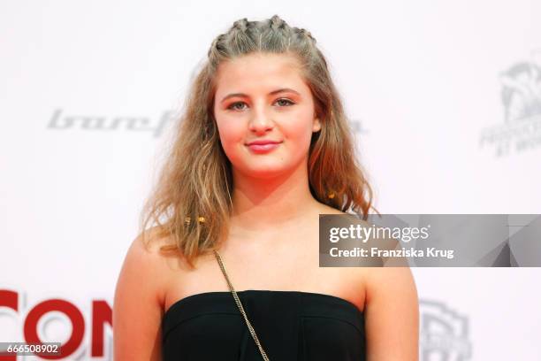 Emma Schweiger attends the 'Conni & Co 2 - Das Geheimnis des T-Rex' premiere on April 9, 2017 in Berlin, Germany.