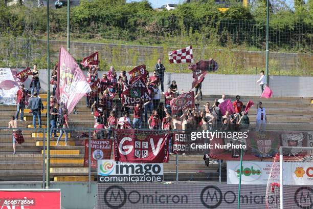 Tifosi della Reggiana arrivati a Teramo per incitare la propria squadra durante la gara di Lega Pro girone B tra Teramo Calcio 1913 e A.C. Reggiana...