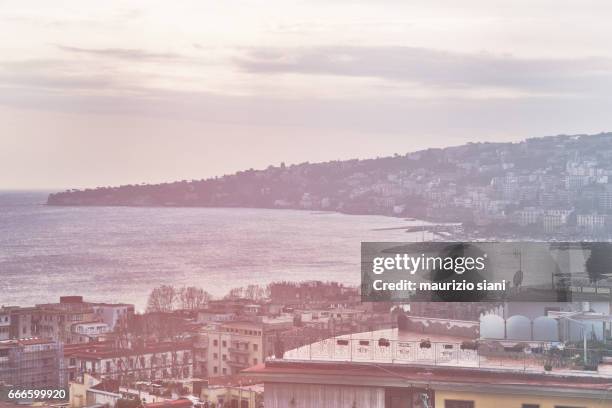 cityscape against cloudy sky (naples) - estatico stockfoto's en -beelden