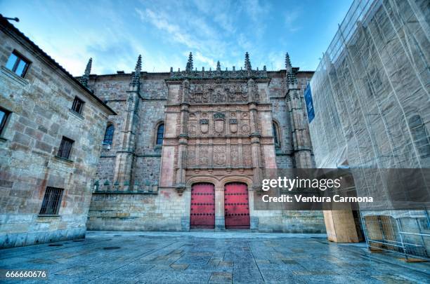 university of salamanca, spain - städtischer platz fotografías e imágenes de stock