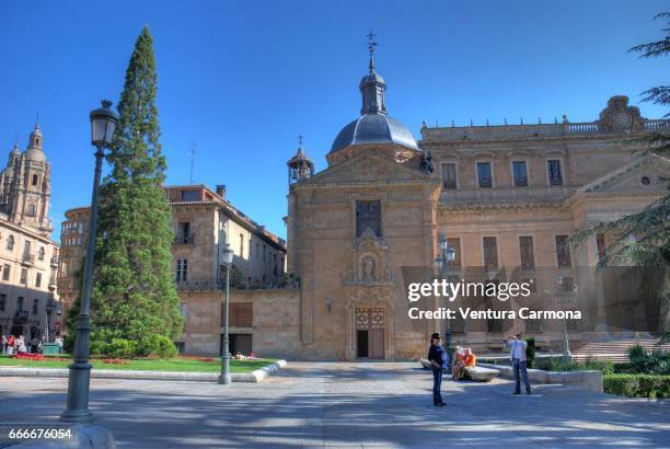 church of san sebastián - salamanca, spain - städtischer platz ストックフォトと画像