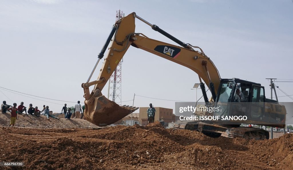 NIGER-CONSTRUCTION-FEATURE