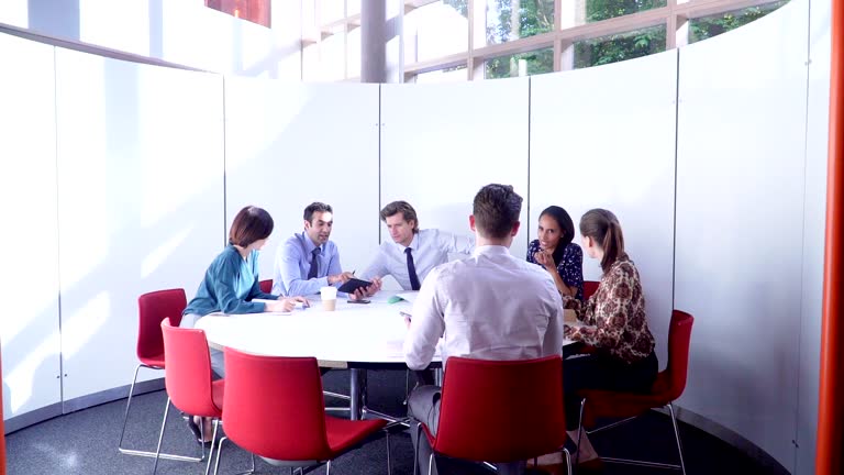 Round Conference Room Table Videos and HD Footage - Getty Images