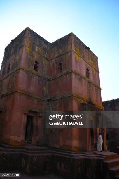 bete giyorgis lalibela ethiopia - lieu d'intérêt local stock-fotos und bilder