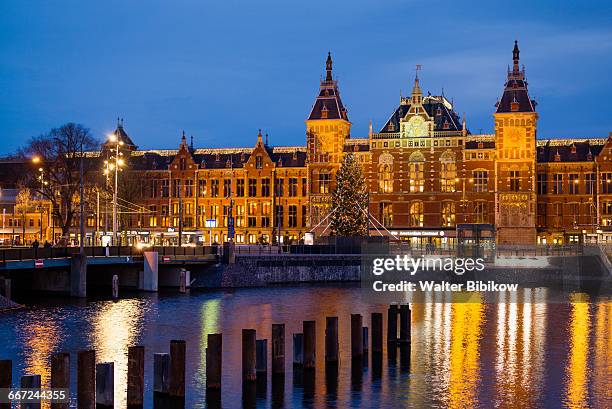 netherlands, amsterdam, exterior - centraal station stockfoto's en -beelden