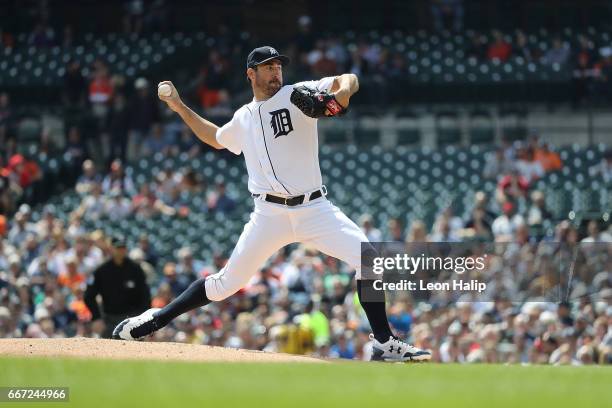 Justin Verlander of the Detroit Tigers pitches during the third inning of the game against the Boston Red Sox on April 10, 2017 at Comerica Park in...