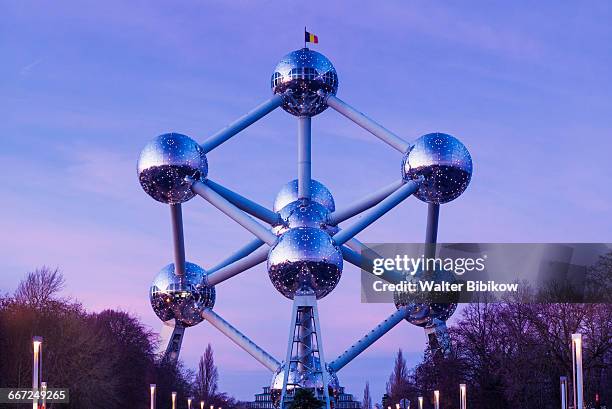 belgium, brussels, exterior - atomium stock pictures, royalty-free photos & images