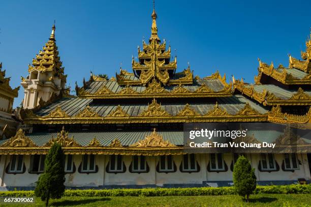 a corner of myanmar's shawedagon temple, the country's famous temple. - naypyidaw fotografías e imágenes de stock
