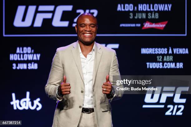 Middleweight fighter Anderson Silva of Brazil poses for photographers during the UFC 212 press conference at Morro da Urca on April 11, 2017 in Rio...