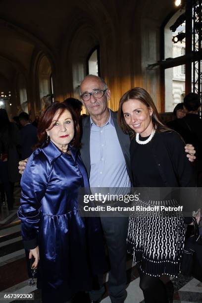 President of FIAC Jennifer Flay, Didier Krzentowski and his wife Clemence Krzentowski attend the "LVxKOONS" exhibition at Musee du Louvre on April...