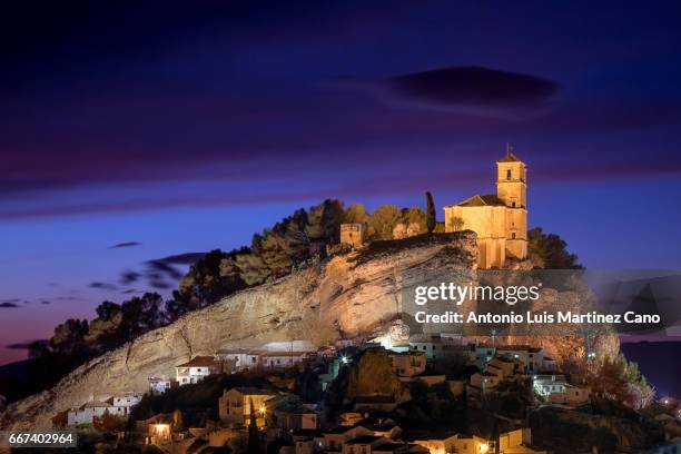 view of montefrio - iluminado 個照片及圖片檔