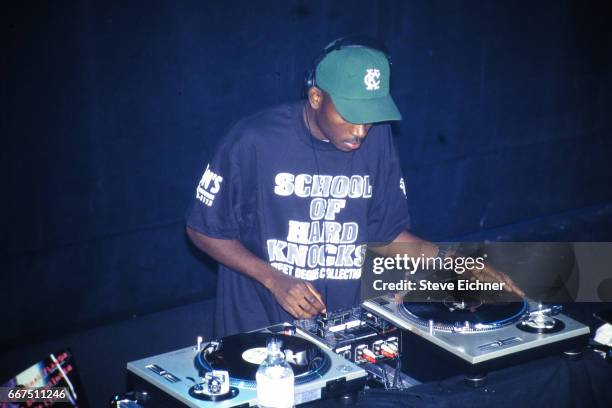 Akyneli The Rapper 92 Akinyele Stock Photos, High-Res Pictures, and Images - Getty Images