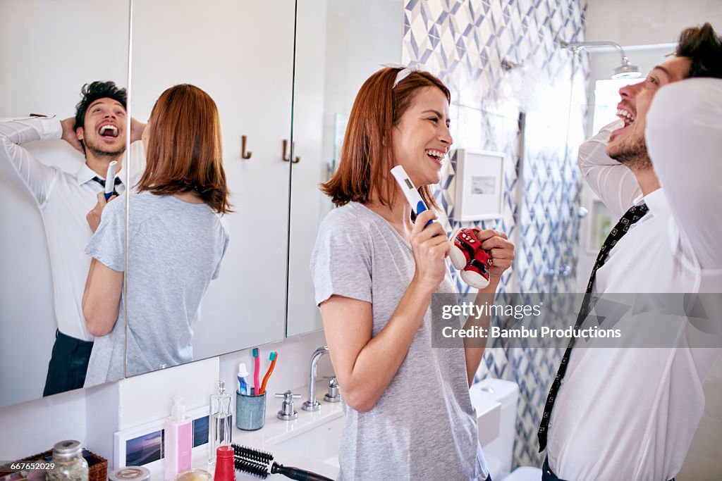 Couple supportive and happy with pregnancy test