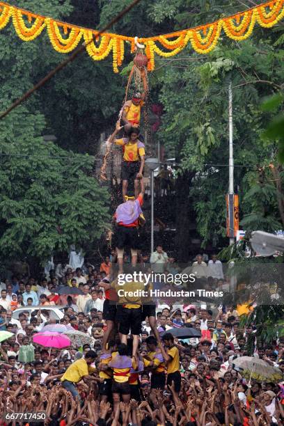 Dahi Handi - Gokulashtami - Pragati Mandal Govinda form a human pyramid to break a Dahi Handi during Gokulashtami in Dadar.