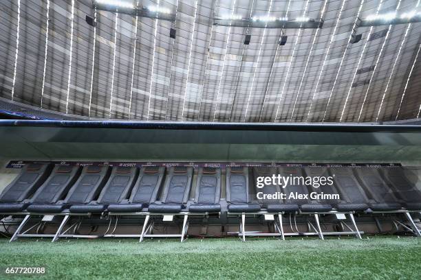 Germany Bench 4,044 Bench Of Bayern Stock Photos, High-Res Pictures, and Images ...