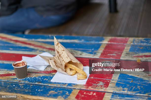 chocolate con churros - chocolate con churros stock pictures, royalty-free photos & images