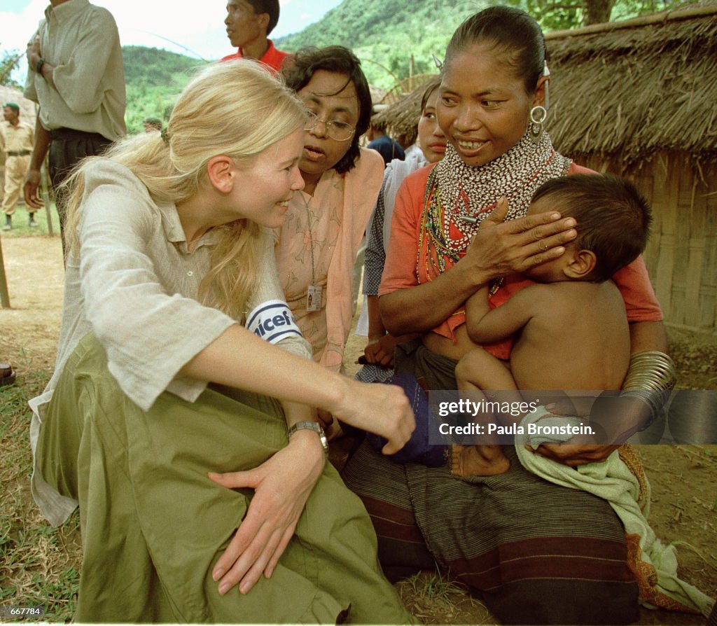 Claudia Schiffer in Bangladesh for UNICEF