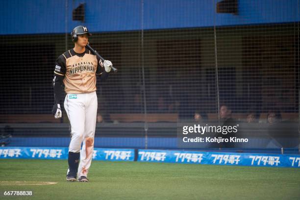 Nippon-Ham Fighters Shohei Ohtani in on deck circle during game vs Chiba Lotte Marines at Chiba Marine Stadium. Otani is the reigning league MVP,...