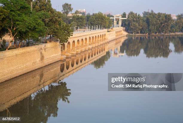 sukkur barrage - sukkur stock pictures, royalty-free photos & images