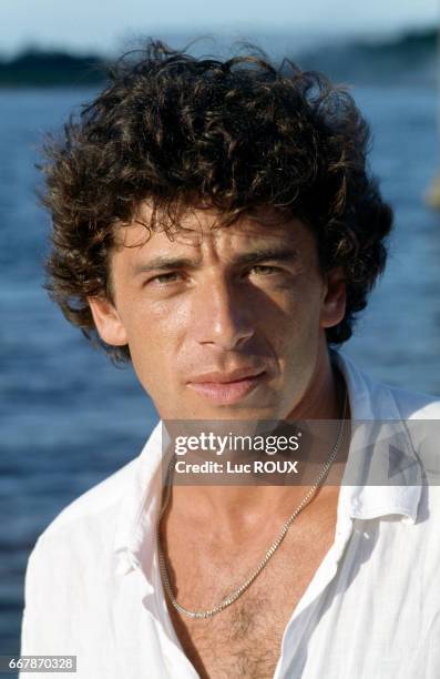 French actor Patrick Bruel on the set of the film Le Jaguar, directed by Francis Veber.