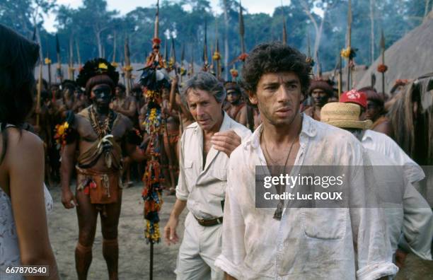 French director Francis Veber and actor Patrick Bruel on the set of Veber's film Le Jaguar.