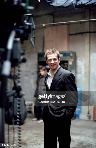 French actor Guillaume Canet on the set of the film Les Morsures de l'Aube , by French actor and director Antoine de Caunes.