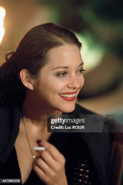 French actress Marion Cotillard on the set of the film Les Jolies Choses , based on the novel by Virginie Despentes and directed by Gilles...