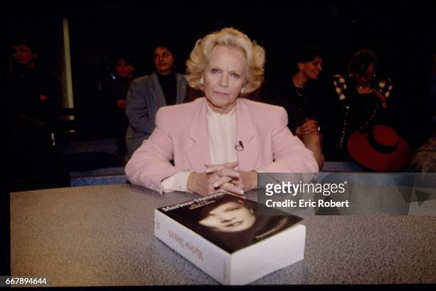 Maria Riva, daughter of Marlene Dietrich, with the book she wrote on her mother.