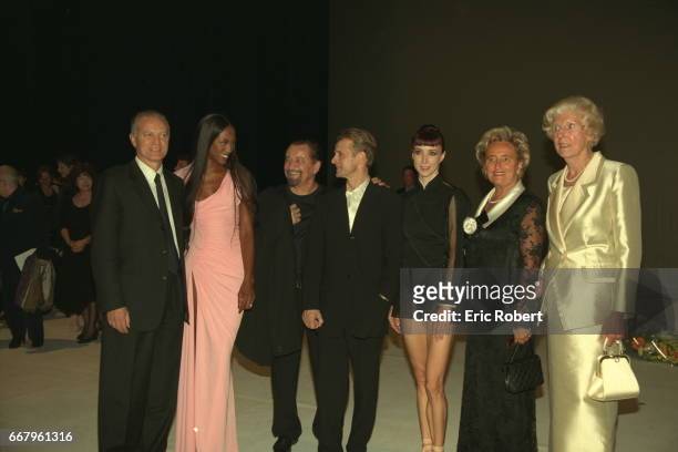 Santo Versace, Naomi Campbell, Maurice Béjart, Mikhael Barychnikov, Sylvie Guillem, Bernadette Chirac et Claude Pompidou.