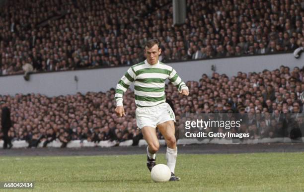 Glasgow Celtic winger Bobby Lennox in action during a friendly match against Tottenham Hotspur at Hampden Park on August 5, 1967 in Glasgow, Scotland.