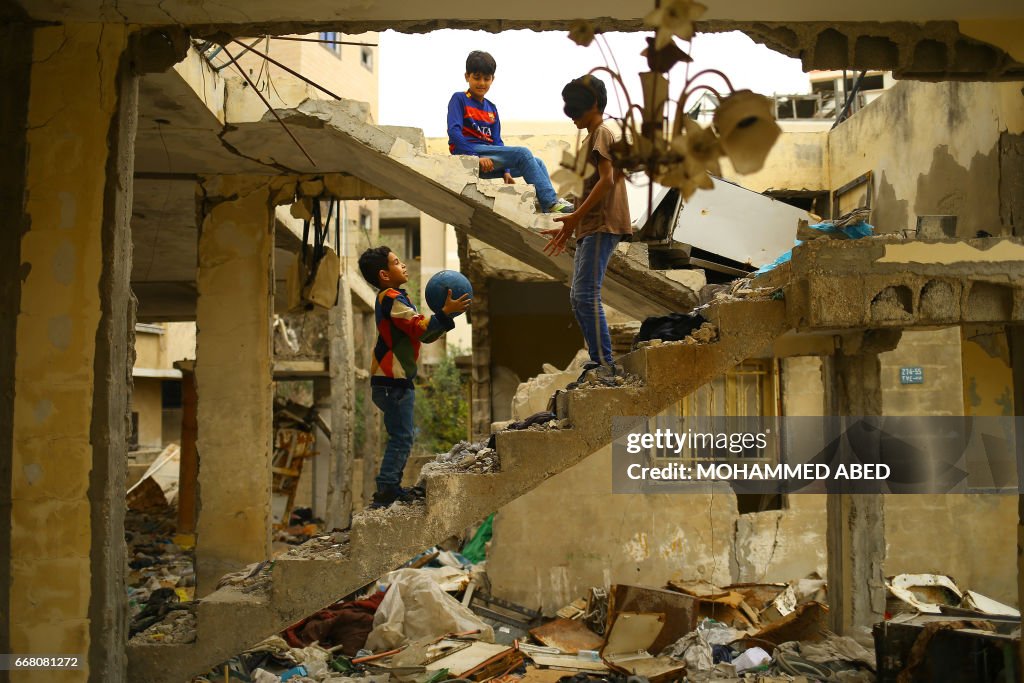 TOPSHOT-PALESTINIAN-GAZA-CHILDREN