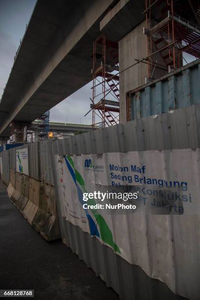 The progress view of MRT project at Blok-M Area South Jakarta. The development of MRT at Lebak Bulus-Fatmawati-Blok M has already reach 65%.