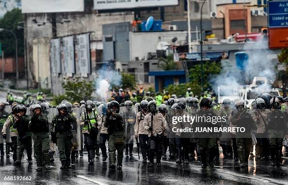 TOPSHOT-VENEZUELA-CRISIS-OPPOSITION-PROTEST TOPSHOT-VENEZUELA-CRISIS-OPPOSITION-PROTEST