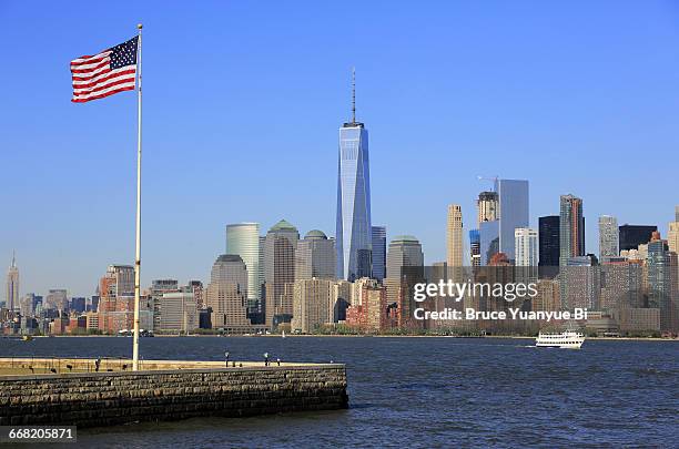 skyline of lower manhattan - one world trade center stock pictures, royalty-free photos & images