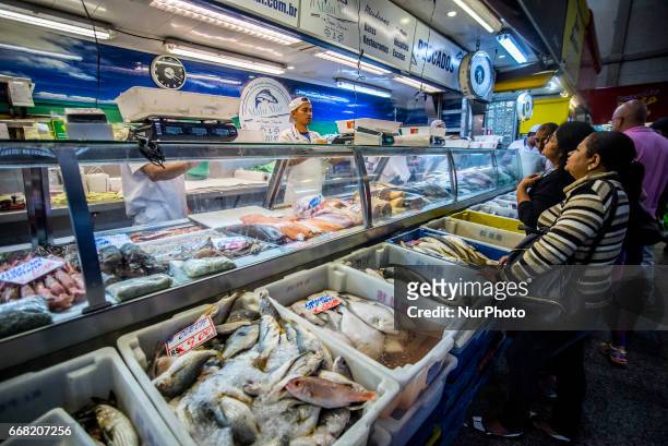 Intense movement of consumers in search of fish in the Fish Market, in Sao Paulo , Brazil, on the morning of Thursday 13 April the eve of the Good...