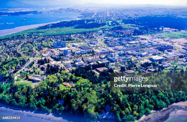 global aerial view of the university of british columbia, buildings and campus - university of british columbia stock-fotos und bilder