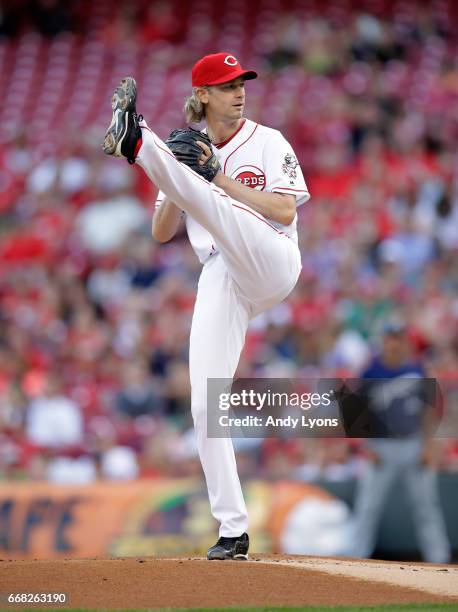 Bronson Arroyo of the Cincinnati Reds throws a pitch against the Milwaukee Brewers at Great American Ball Park on April 13, 2017 in Cincinnati, Ohio.