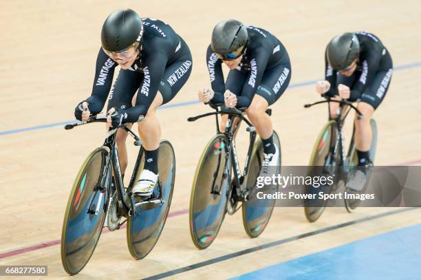 The team of New Zealand with Racquel Sheath, Rushlee Buchanan, Kirstie James and Jaime Nielsen competes in the Women's Team Pursuit Finals during...