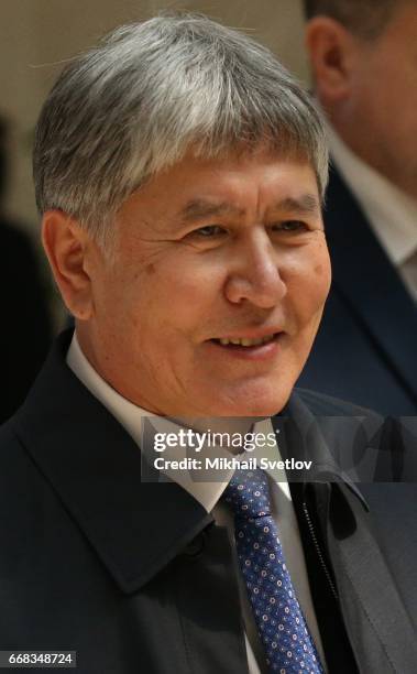 Kyrgyz President Almazbek Atambayev attend the welcoming ceremony prioir to the Sumpreme Eurasian Economic Council of the Eurasian Economic Union...