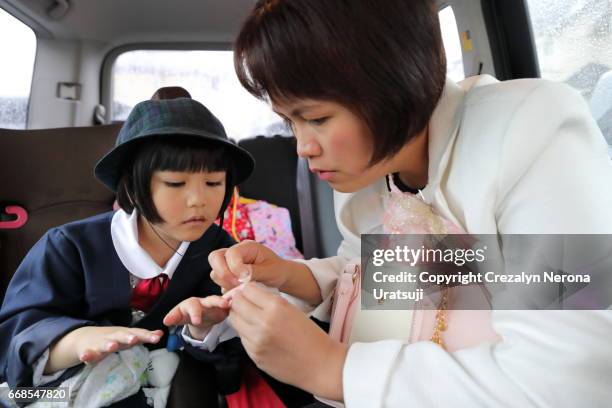 kindergarten entrance ceremony day - 制服 stock-fotos und bilder