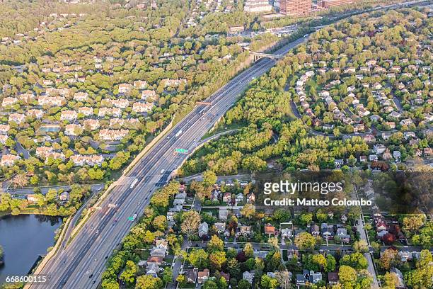 aerial of suburb near englewood new jersey, usa - new jersey photos et images de collection