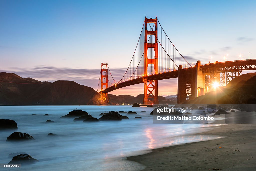 Dawn at the Golden gate bridge, San Francisco, USA
