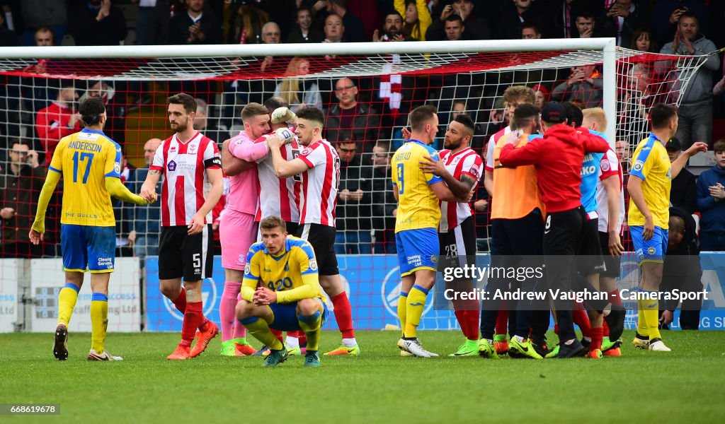 Lincoln City v Torquay United - Vanarama National League