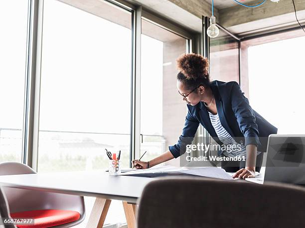 Biends Work Bending At Work Photos and Premium High Res Pictures - Getty Images