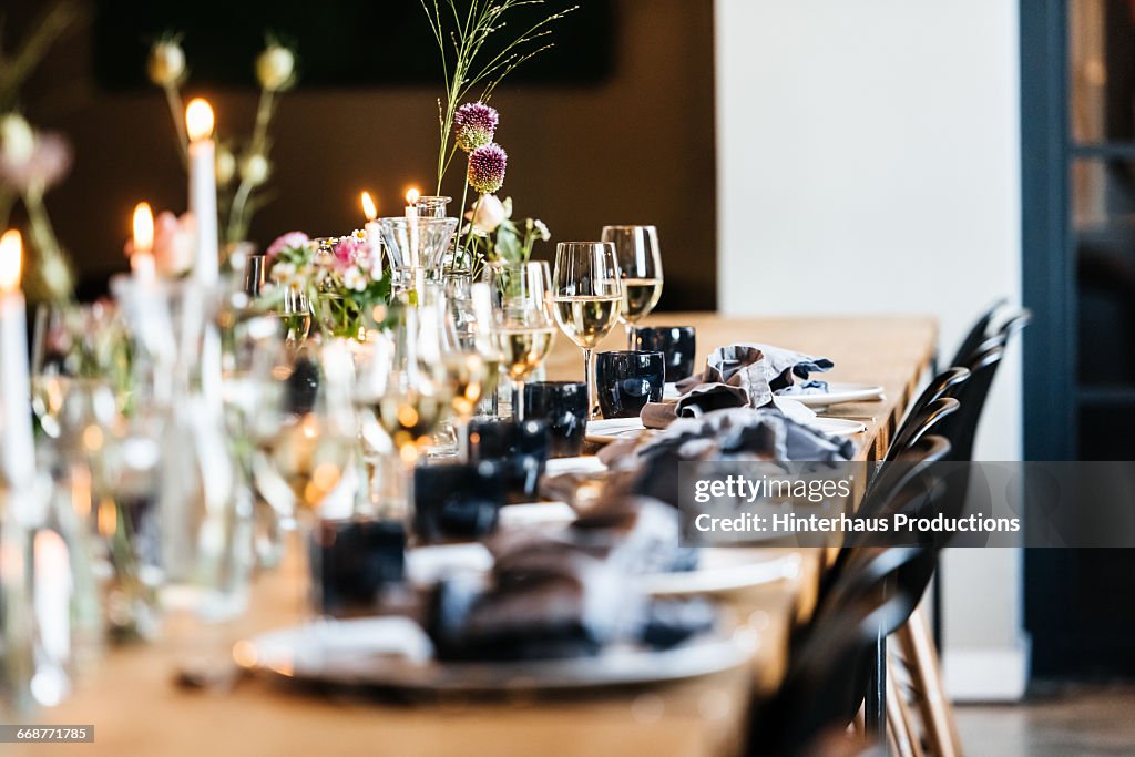 Table decoration in a restaurant