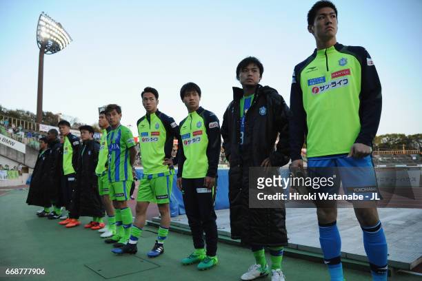 Shonan Bellmare players applaud supporters after the 3-3 draw in the J.League J2 match between Shonan Bellmare and FC Gifu at Shonan BMW Stadium...