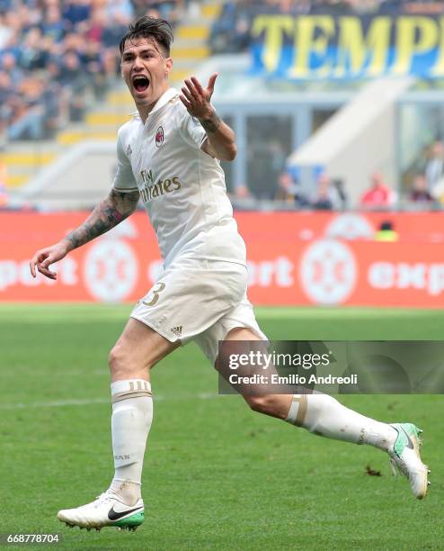 Alessio Romagnoli of AC Milan celebrates his goal during the Serie A match between FC Internazionale and AC Milan at Stadio Giuseppe Meazza on April...