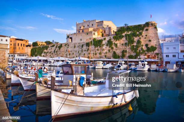 boats in the harbor of ciutadella de minorca, manorca, spain - menorca stockfoto's en -beelden