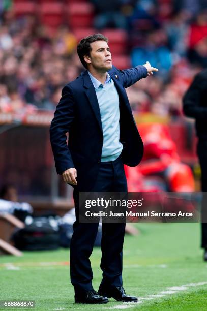 Head coach Joan Francesc Ferrer Sicilia 'Rubi' of Real Sporting de Gijon reacts during the La Liga match between Real Sporting de Gijon and Real...