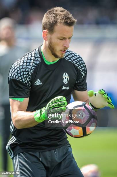 Neto during the Italian Serie A football match Pescara vs Juventus on April 15 in Pescara, Italy.